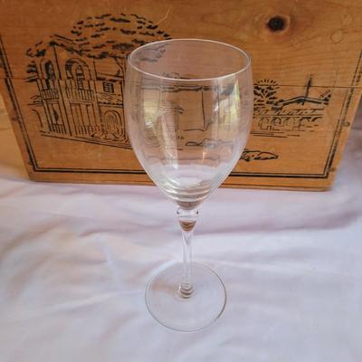 Wine Glasses and More (LR-CE)
