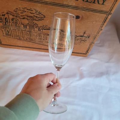 Wine Glasses and More (LR-CE)