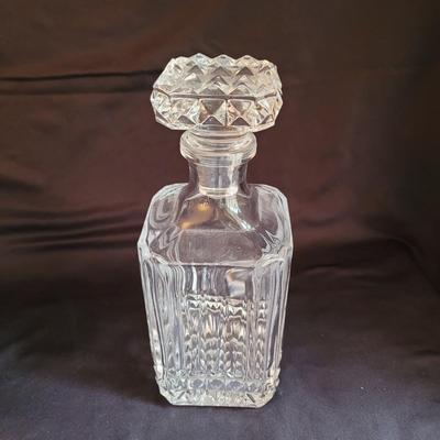 Whiskey Decanter, Rocks Glasses and Ice Bucket (LR-CE)