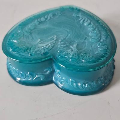 Degenhart glass box opaque blue heart