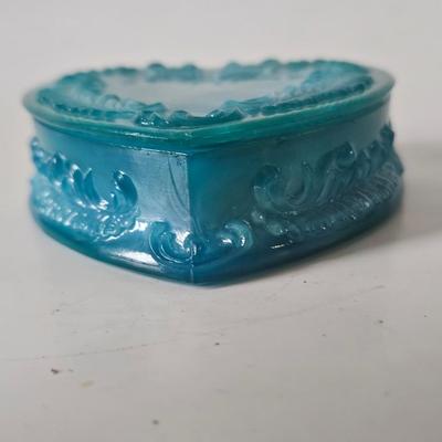 Degenhart glass box opaque blue heart