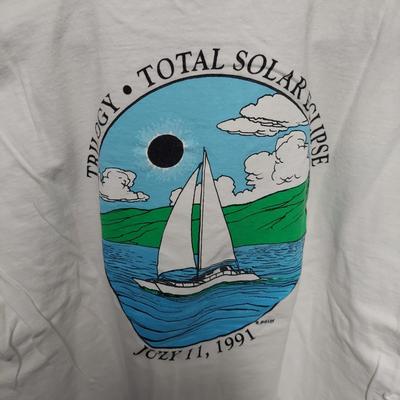 Three XL Trilogy Maui Hawaii Souvenir Shirts (PC-BBL)