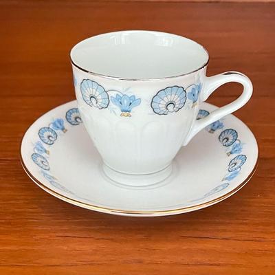 Vintage Chinese Miniature Teacups (DR-SS)
