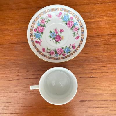 Vintage Chinese Miniature Teacups (DR-SS)