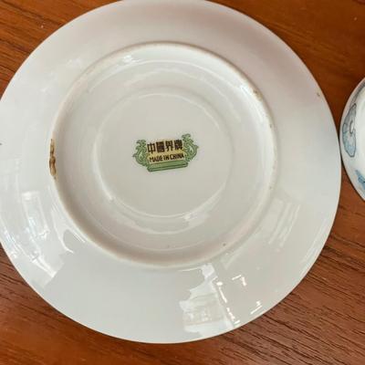 Vintage Chinese Miniature Teacups (DR-SS)