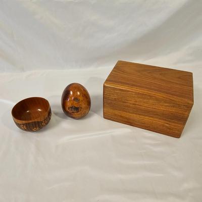 Redwood Burl & Turquoise Egg and More Wood Decor (L-JS)