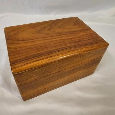 Redwood Burl & Turquoise Egg and More Wood Decor (L-JS)
