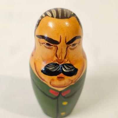 Matroesjka Dolls of Russian Leadership (L-JS)