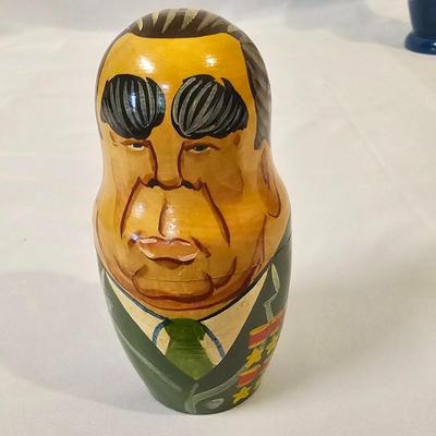 Matroesjka Dolls of Russian Leadership (L-JS)