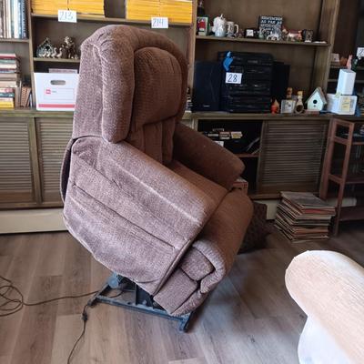 "CATNAPPER" POWER LIFT CHAIR