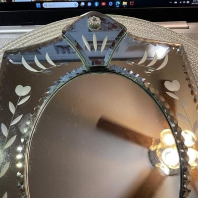 Vintage Venetian Glass Standup Vanity Picture Frame or Mirror 8.5" x 13.5" in VG Preowned Condition.