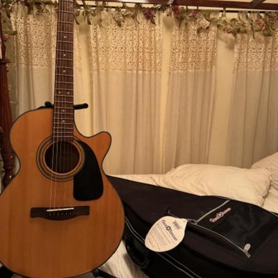 FENDER GUITAR WITH CASE AND STAND