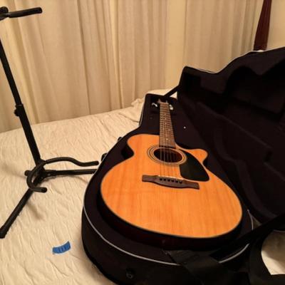 FENDER GUITAR WITH CASE AND STAND