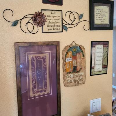 6 Pieces of Wall Decor
