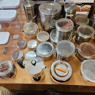 Kitchenware Lot