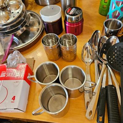 Kitchenware Lot