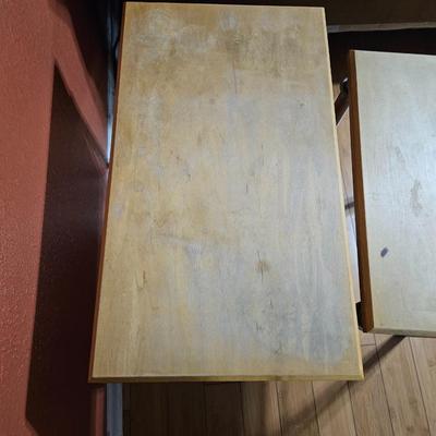 2 Nesting Table Lot