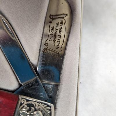 Vietnam Veteran "We Remember" Pocket Knife