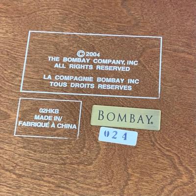 LOT:83: Bombay Voyager Secretary Desk