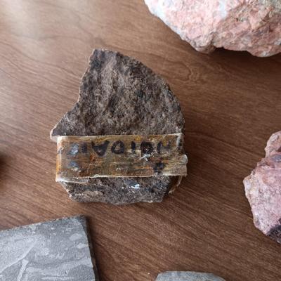 FOSSILS, MINERALS AND ROCKS