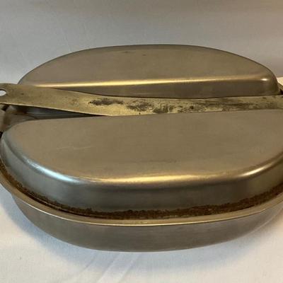1944 US E.A.Co Military issued stainless steel mess kit