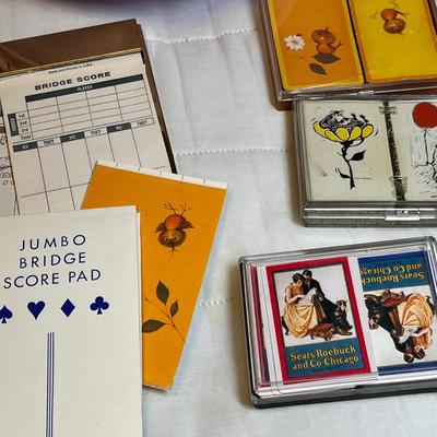 Bin of vintage cards & score sheets