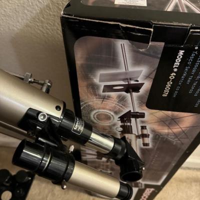 TASCO REFRACTOR TELESCOPE