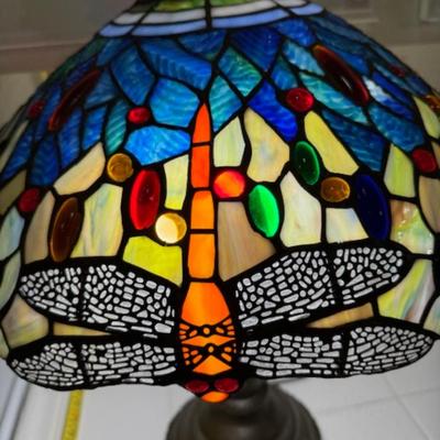 STAINED GLASS TIFFANY STYLE LAMP