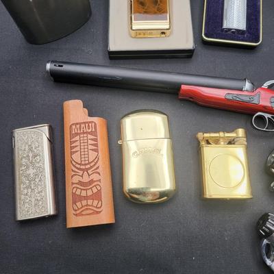 Variety of Lighters & Lighter Cases