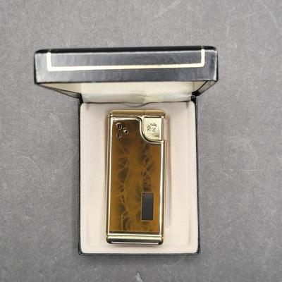 Variety of Lighters & Lighter Cases