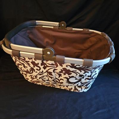 Collection of Baskets by Oiahomy, Reisenthel, & More (DR2-DW)