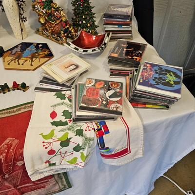 Christmas Assorted Decor & CD Music (L-JS)