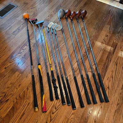 Titleist & McGregor Golf Clubs & a Sun Mountain Golf Bag (LR-DW)