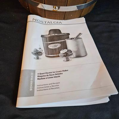 Nostalgia Four Quart Wood Ice Cream Machine (LR-DW)