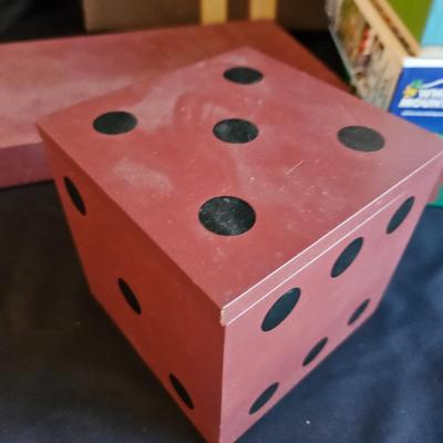 Puzzles and Games (LR-DW)