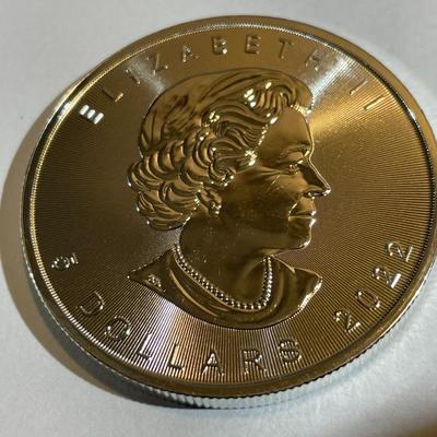 2022 Canadian Maple Leaf BU Brilliant Uncirculated 1 oz .9999 Silver $5 Coin.
