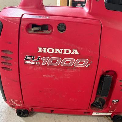 Lot 501: Honda EU1000i Inverter Generator