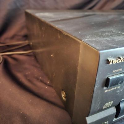 Technics Five Disc CD Player (LR-DW)
