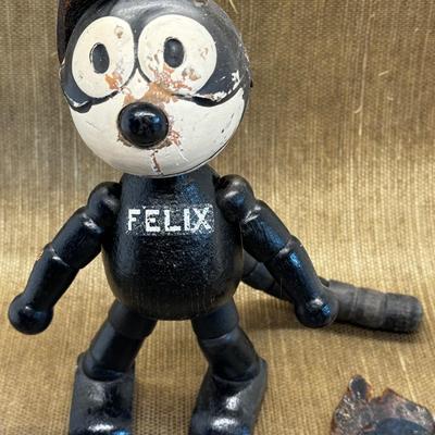 LOT 23 - Vintage Felix the Cat Figure