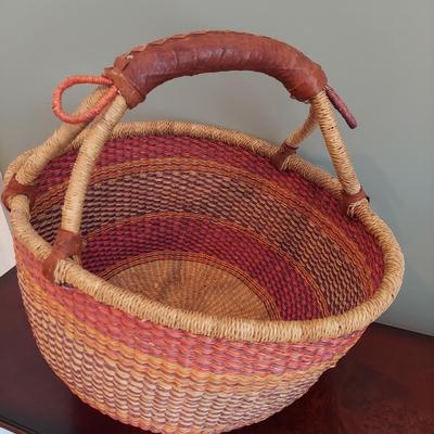 Handwoven Basket and Wicker Fruit Display (LR-BBL)
