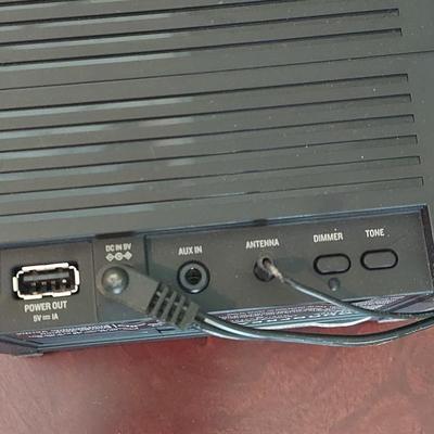 Soundfreaq Wireless Speaker w/ Alarm Clock and more (LR-BBL)