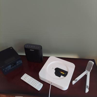 Soundfreaq Wireless Speaker w/ Alarm Clock and more (LR-BBL)