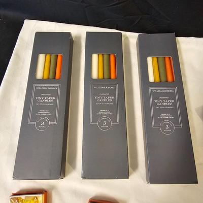 Sferra Tablecloth, Williams Sonoma Napkins & More (LR-JS)