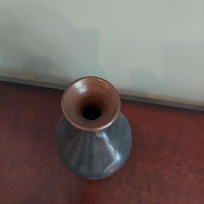 Vase w/ Eucalyptus and more Decor (LR-BBL)