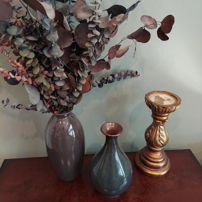 Vase w/ Eucalyptus and more Decor (LR-BBL)