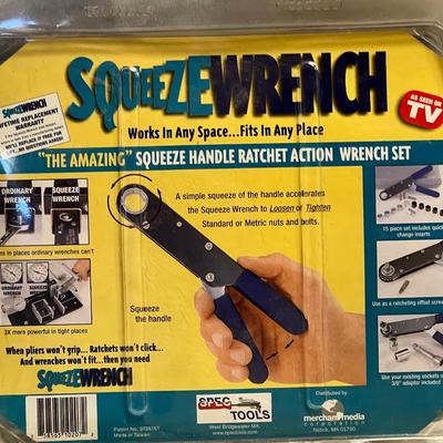 Squeeze wrench set