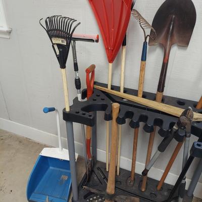Shovels, Rakes, Yard Tools and more (G-BBL)
