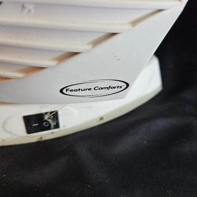 Phillips and Sony CD Players/Radios and a Feature Comforts Heater (G-DW)