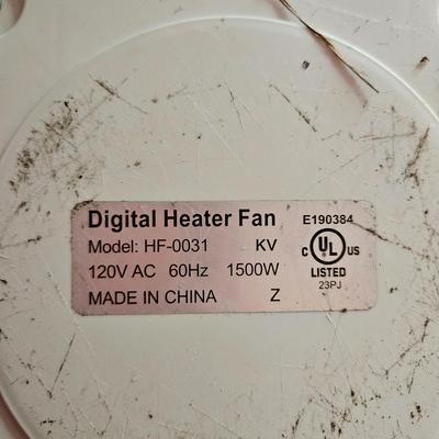 Phillips and Sony CD Players/Radios and a Feature Comforts Heater (G-DW)