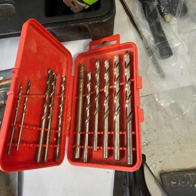 Huge Assortment of Hardware, Tools & Tarps (G-JS)